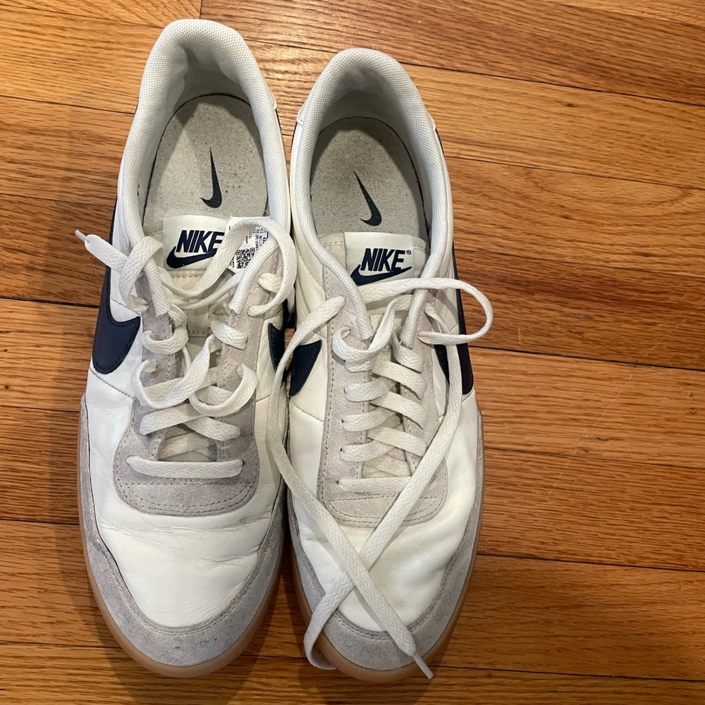 Nike Men's White and Gray Sneakers with Black Accents